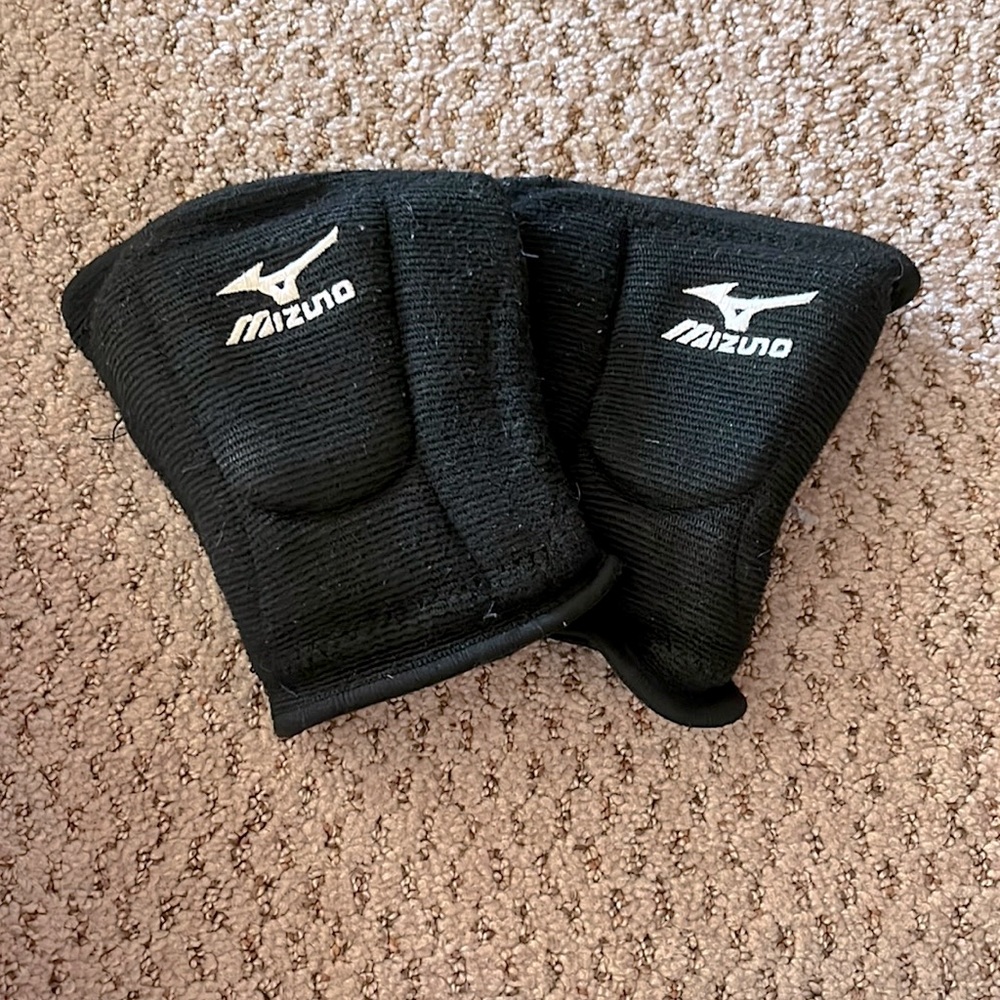 ✨MIZUNO VOLLEYBALL KNEEPADS✨